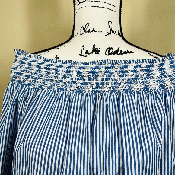 Soprano blue striped top off the shoulder long sleeve blouse size M - Picture 9 of 15